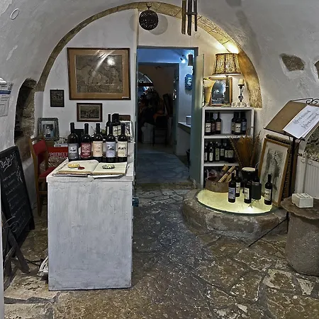 Porfyrousa Traditional * Μυλοπόταμος